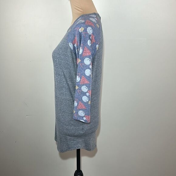 (3/$15) LulaRoe Randy shirt size small - Picture 3 of 10